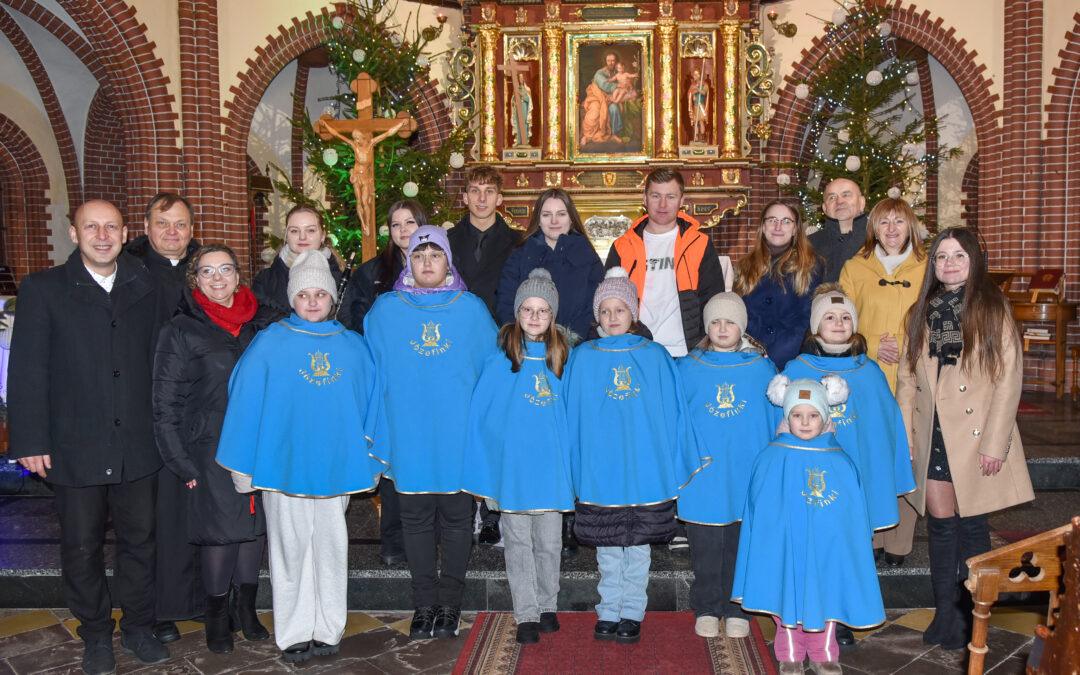 Wspólne kolędowanie – gdy muzyka prowadzi ku tajemnicy Betlejem